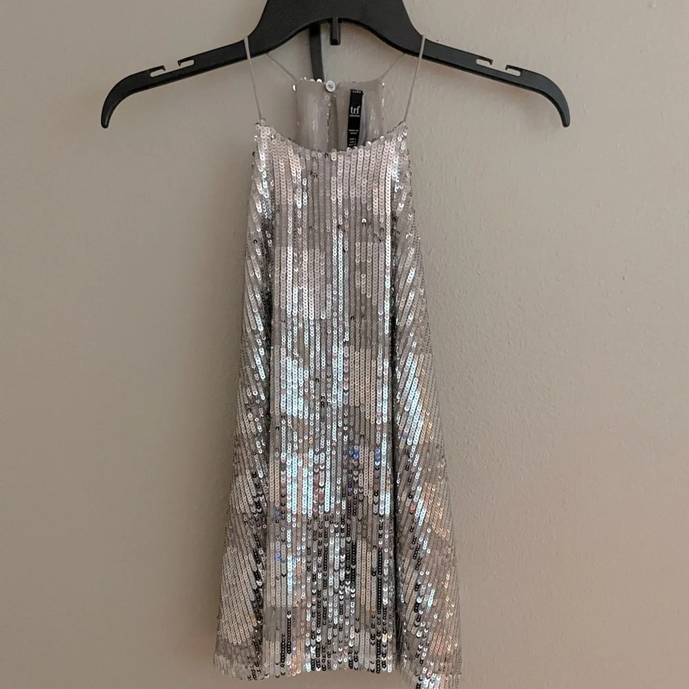 COPY - NEW Zara Sequin Halter Top - Picture 3 of 6